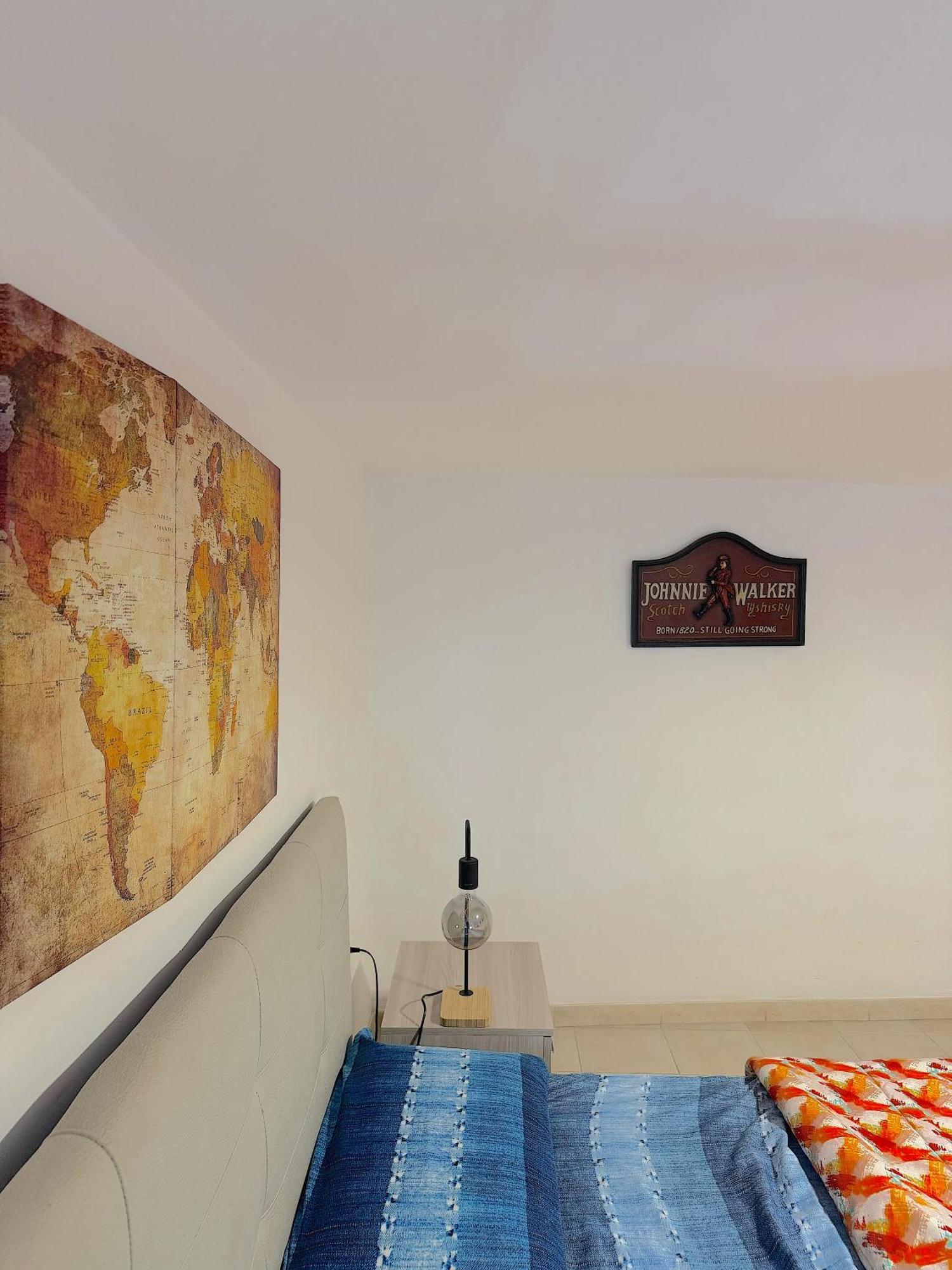 Апартаменты Frizzi & Lazzi House Неаполь Экстерьер фото