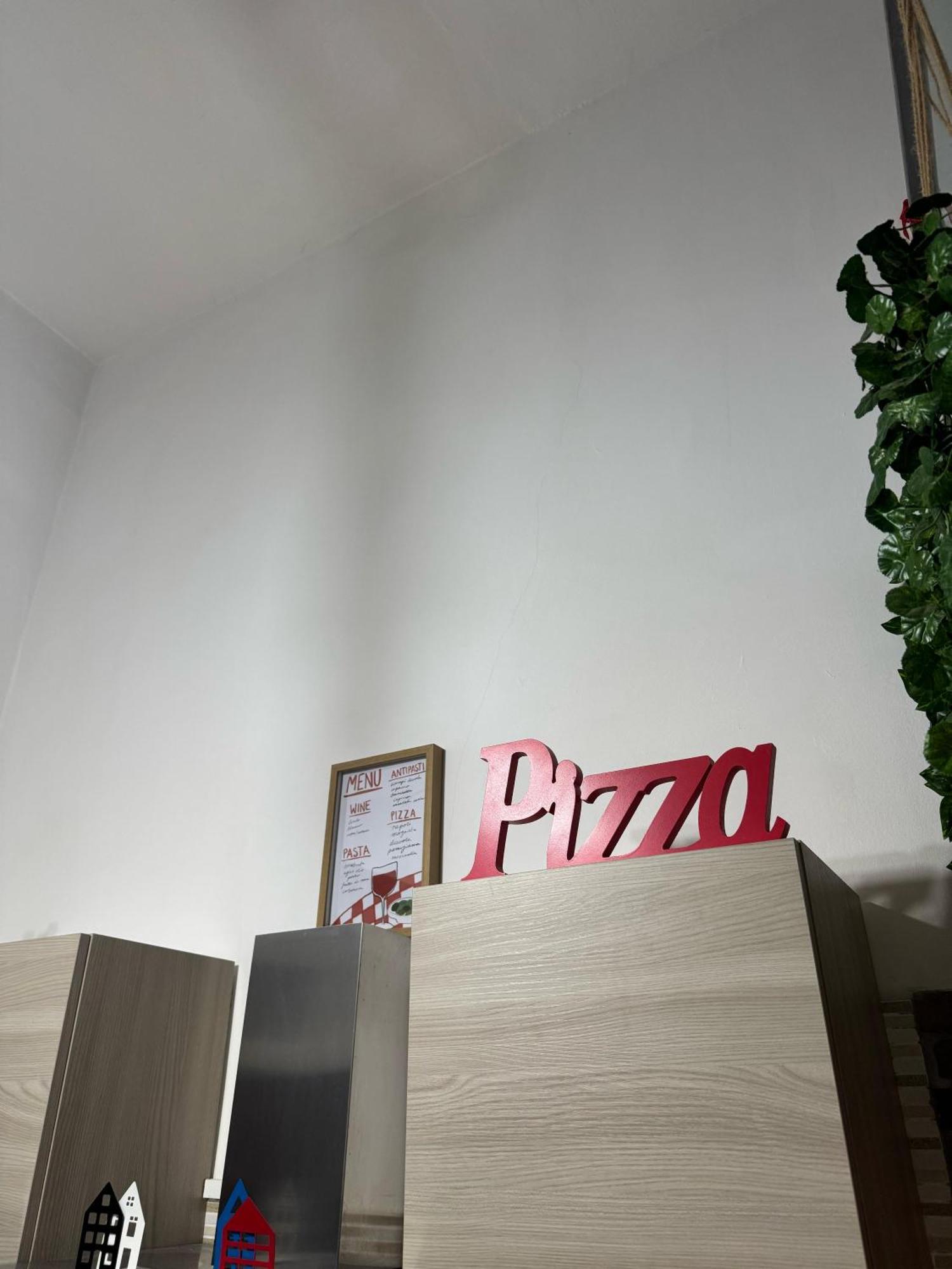Апартаменты Frizzi & Lazzi House Неаполь Экстерьер фото